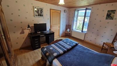 Maison traditionnelle - 80 m² - 4 pièces