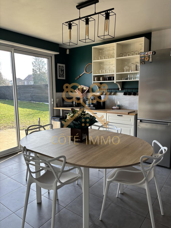 Maison - 85 m² - 4 pièces