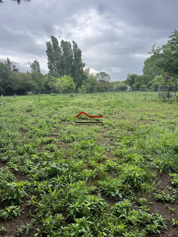 Terrain agricole - 2 352 m²