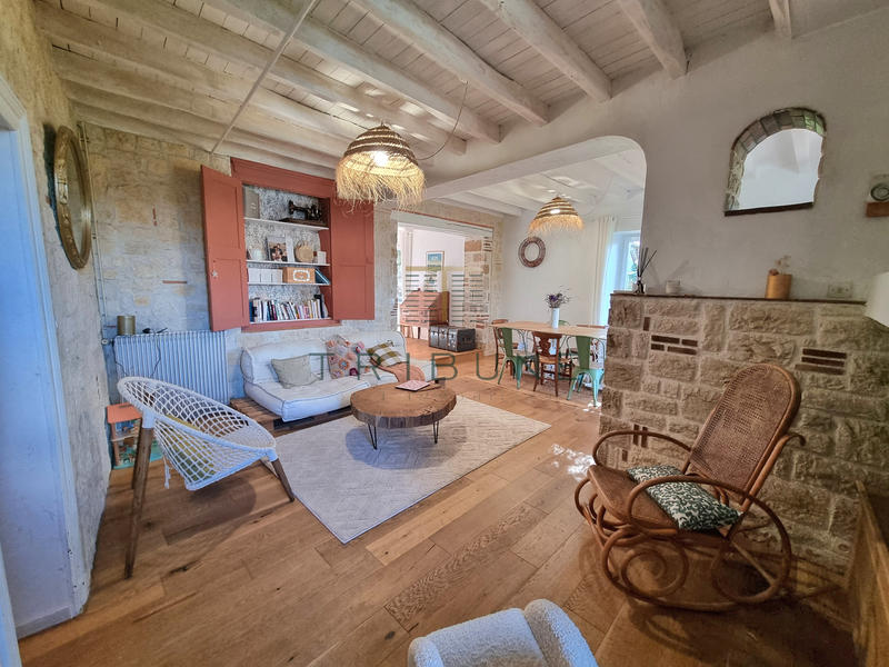 Maison - 167 m² - 5 pièces