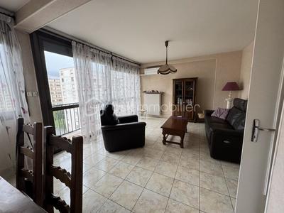 Appartement - 71 m² - 4 pièces