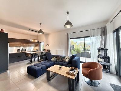 Appartement - 110 m² - 5 pièces