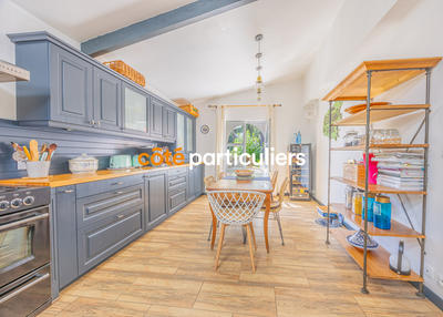 Maison - 180 m² - 6 pièces