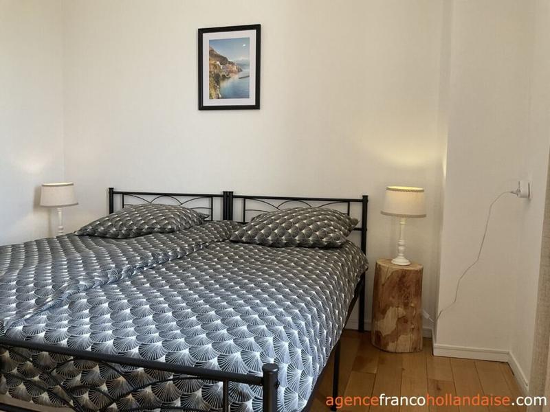 Maison - 340 m² - 18 pièces