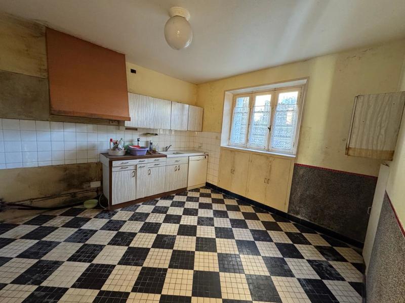 Maison - 175 m² - 8 pièces