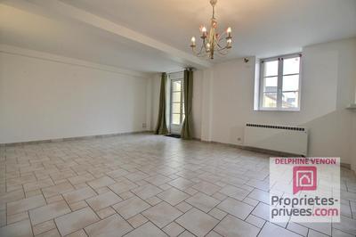 Appartement - 81 m² - 3 pièces