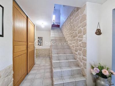 Maison - 163 m² - 7 pièces