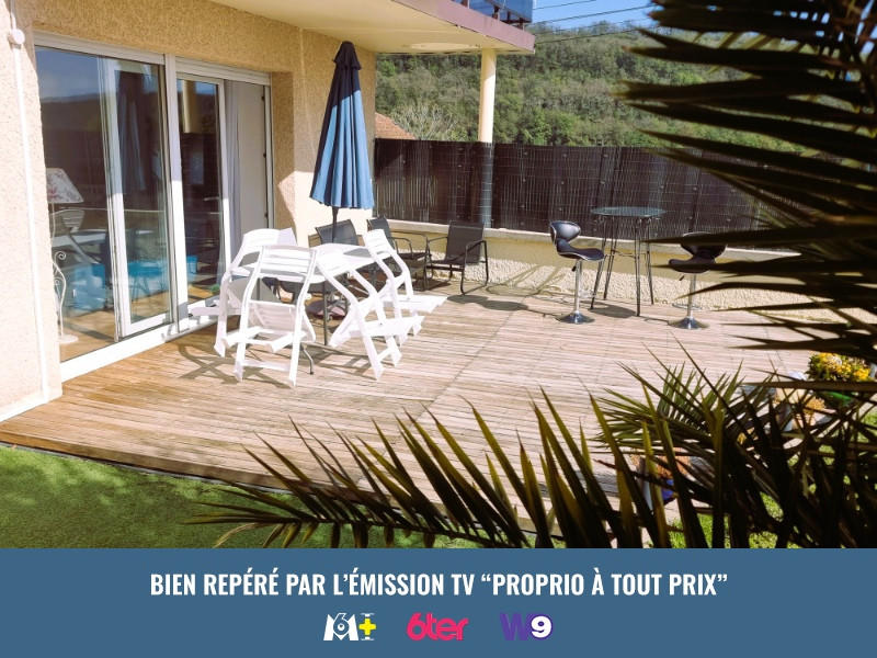 Maison - 238 m² - 9 pièces