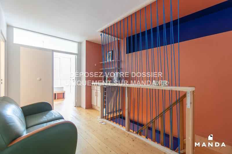 Chambre - 13 m² - 12 pièces