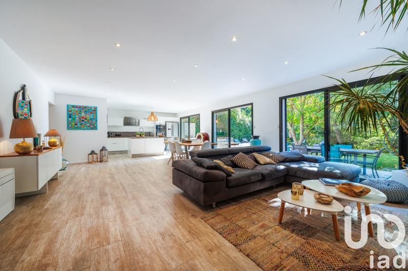 Maison - 138 m² - 5 pièces