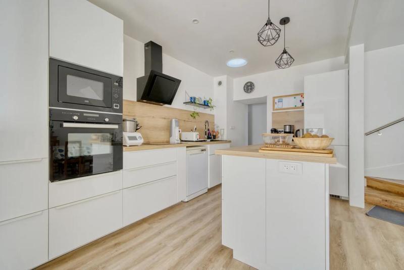 Maison - 154 m² - 6 pièces