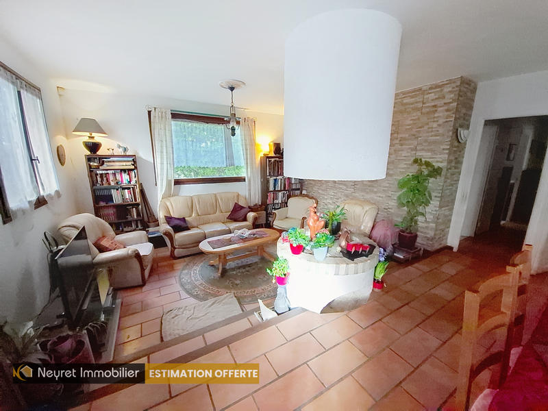 Maison - 107 m² - 6 pièces