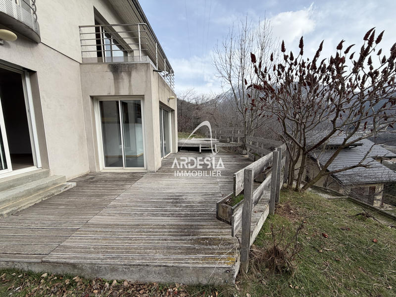 Maison - 136 m² - 4 pièces