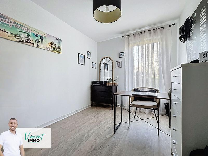 Appartement - 80 m² - 4 pièces