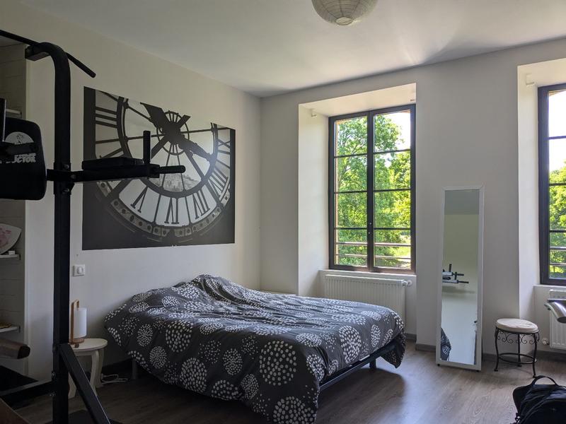 Maison - 234 m² - 5 pièces