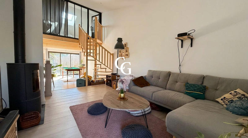 Maison - 159 m² - 6 pièces