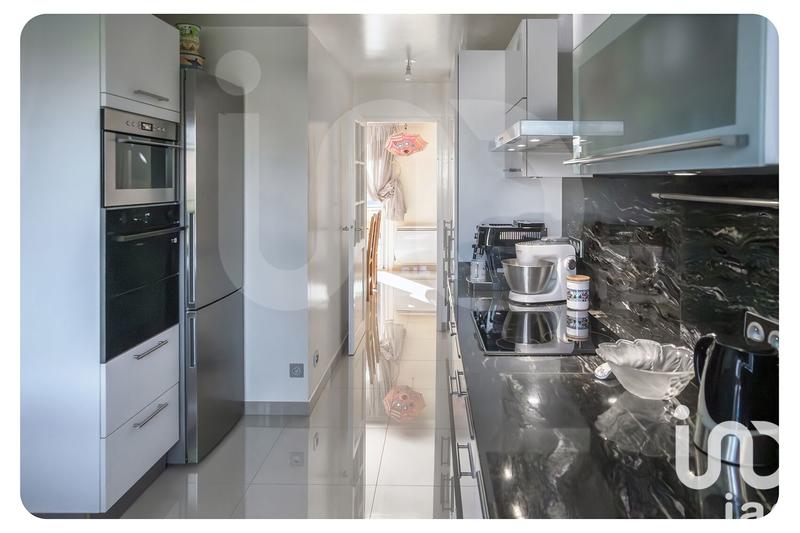 Maison - 184 m² - 7 pièces