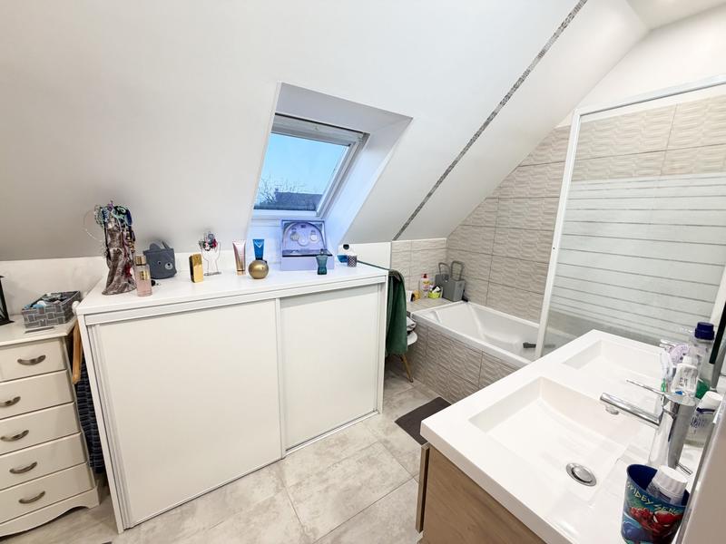 Maison - 125 m² - 7 pièces