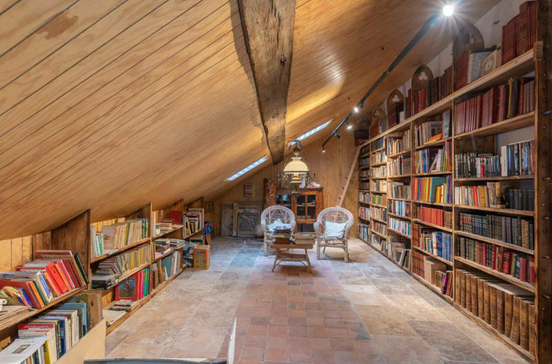 Château - 667 m² - 10 pièces