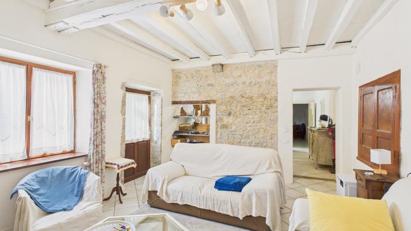 Maison - 550 m² - 27 pièces