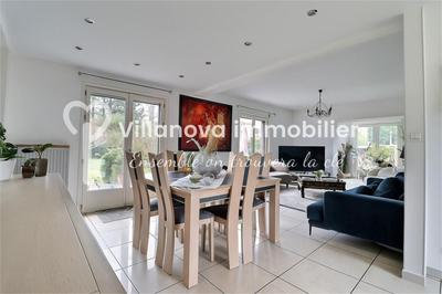 Maison - 143 m² - 6 pièces