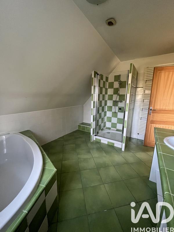 Maison - 138 m² - 6 pièces