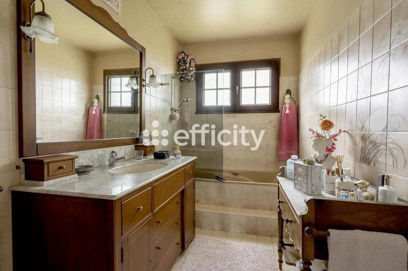 Maison - 85 m² - 3 pièces