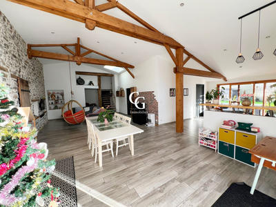 Maison - 145 m² - 5 pièces