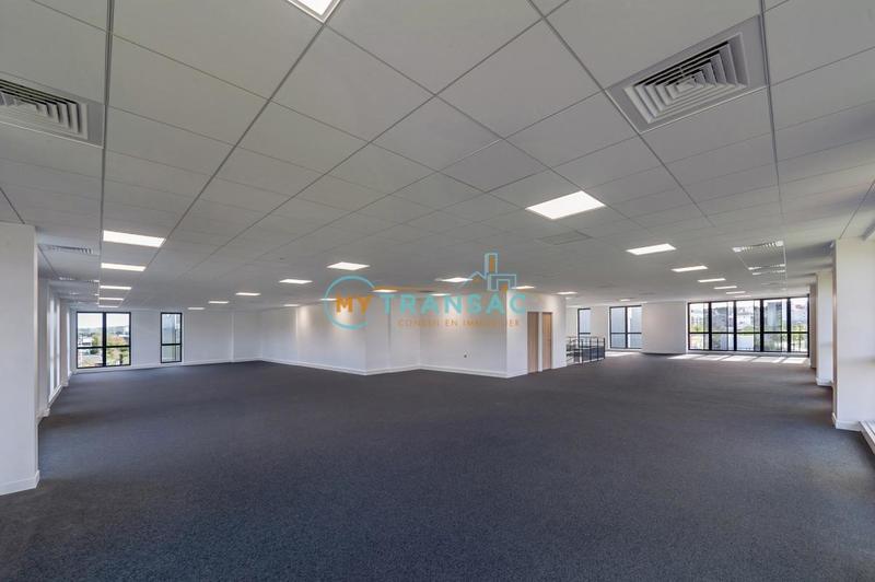 Local d'activités - 4 151 m²