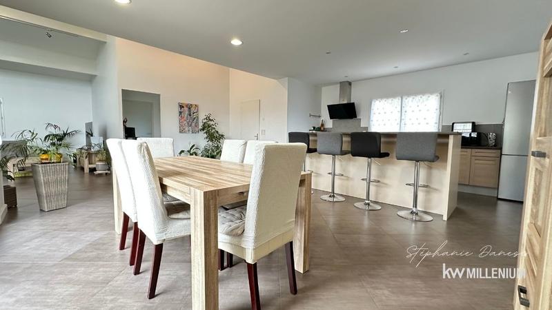 Maison - 158 m² - 6 pièces