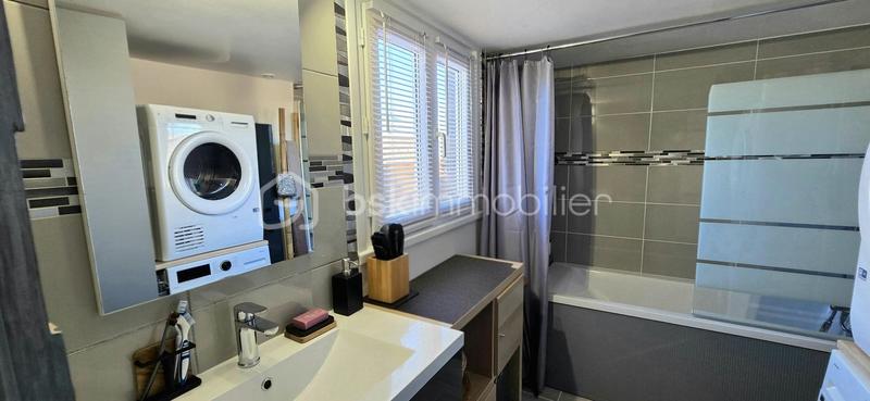 Maison - 66 m² - 4 pièces