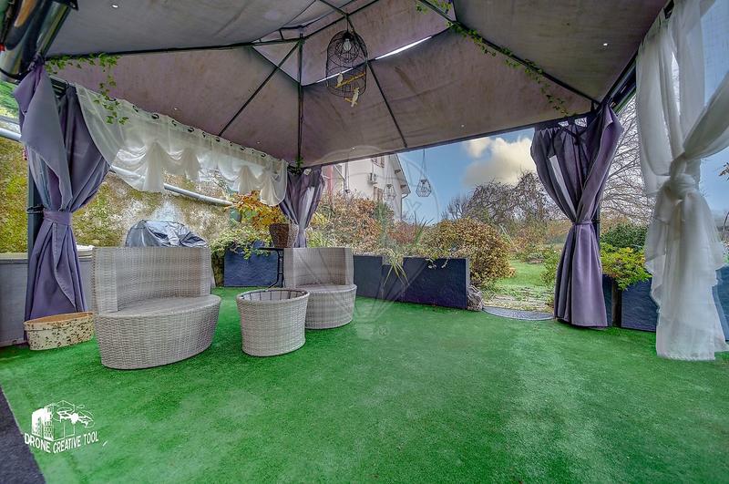 Maison - 243 m² - 7 pièces