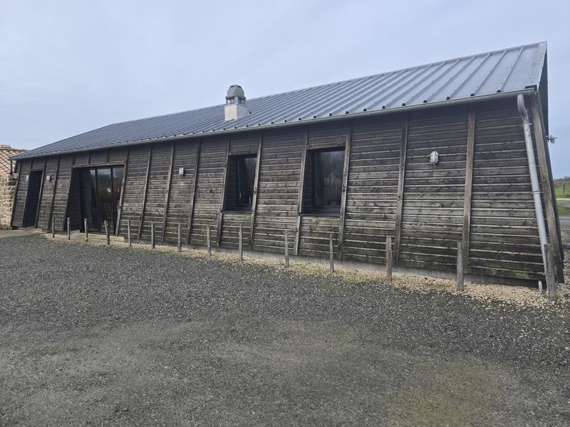 Corps de ferme - 320 m² - 12 pièces