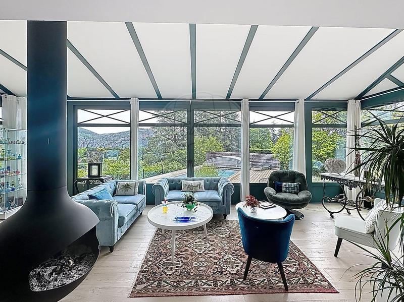 Villa - 185 m² - 7 pièces