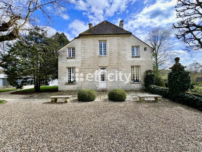 Maison - 447 m² - 12 pièces