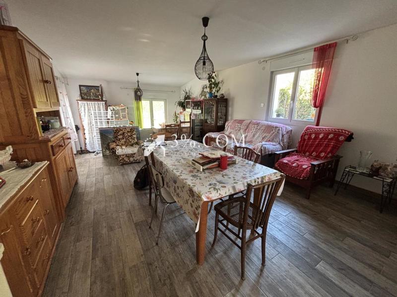 Pavillon - 90 m² - 4 pièces