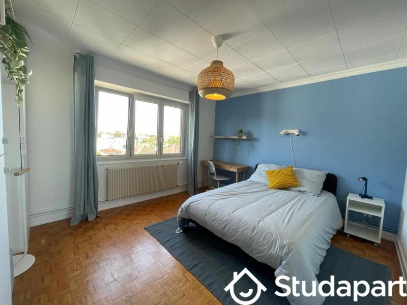 Chambre - 12 m² - 1 pièce