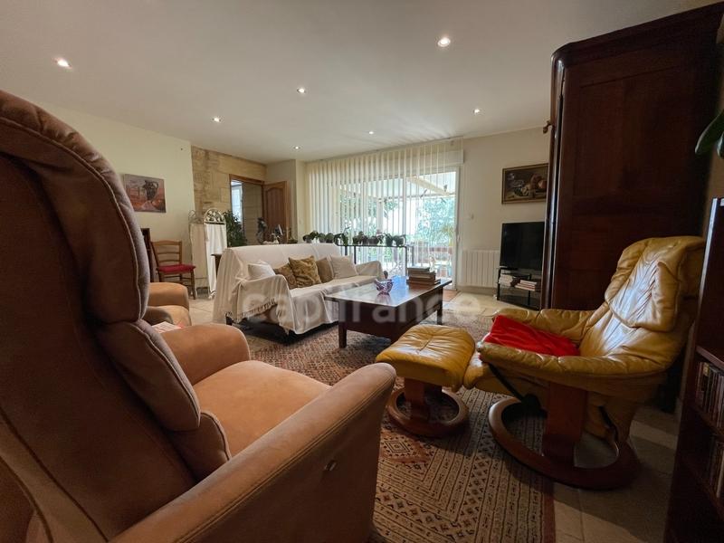 Maison - 293 m² - 6 pièces