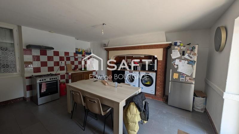 Maison - 230 m² - 12 pièces