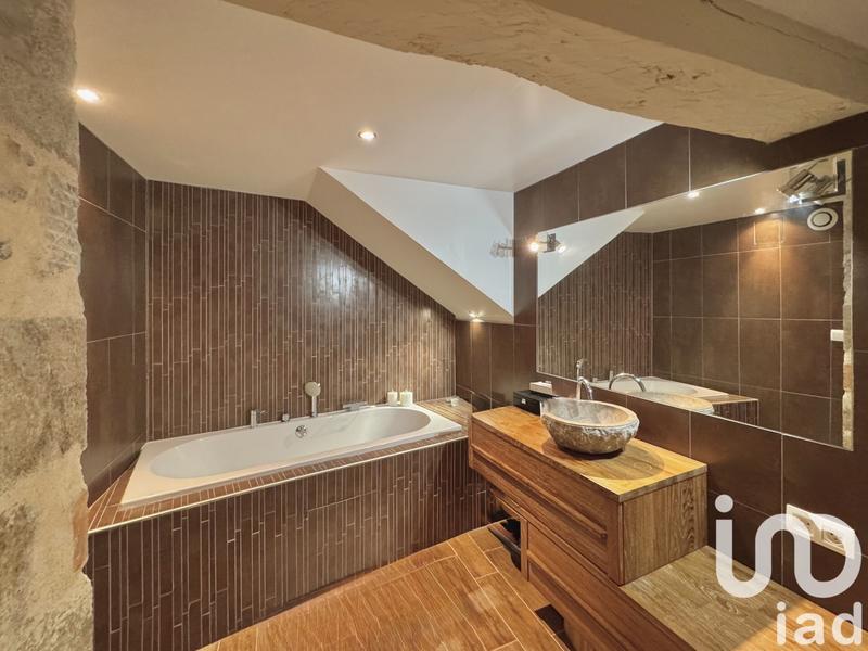 Appartement - 145 m² - 4 pièces