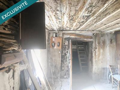 Maison - 200 m² - 2 pièces