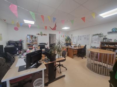 Bureau - 66 m² - 4 pièces