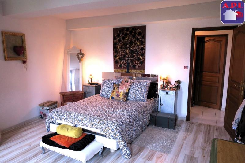 Maison de ville - 180 m² - 5 pièces