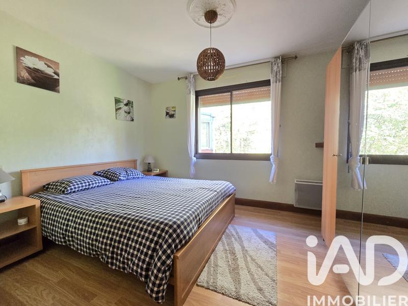 Maison - 212 m² - 8 pièces