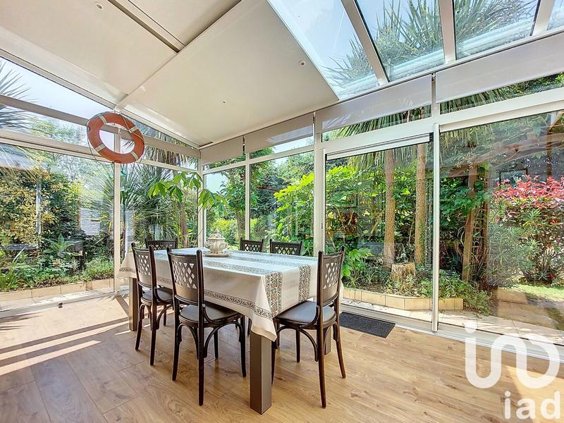 Maison - 166 m² - 10 pièces