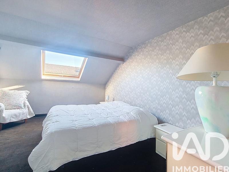 Maison - 223 m² - 11 pièces