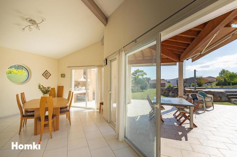 Maison d'architecte - 214 m² - 7 pièces