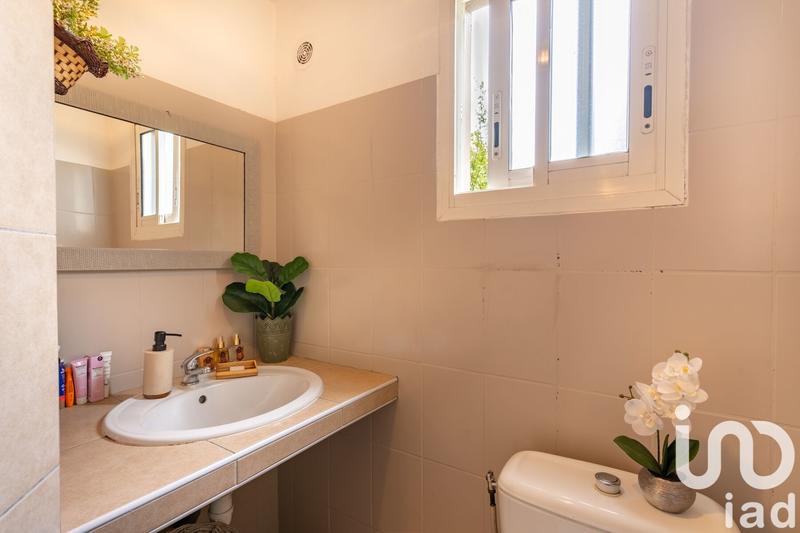 Maison - 238 m² - 13 pièces