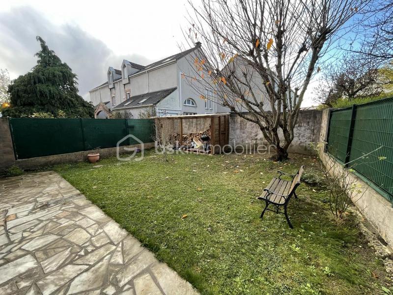 Maison - 107 m² - 6 pièces