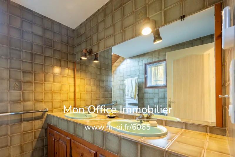 Maison - 194 m² - 7 pièces